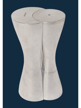 2005 Nambe Karim Rashid Hug Salt & Pepper Shaker Set Modern Sculptural Design